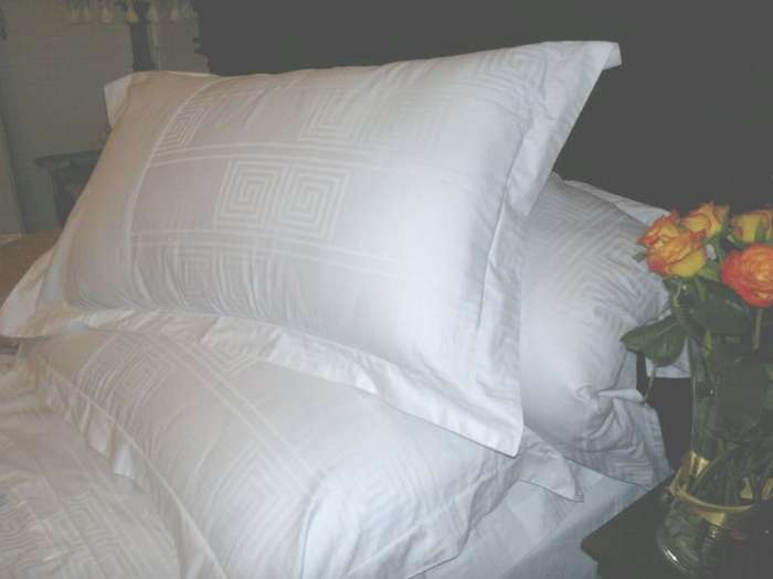 100% cotton 300  thread count bed linen Exceptional Quality..!!!